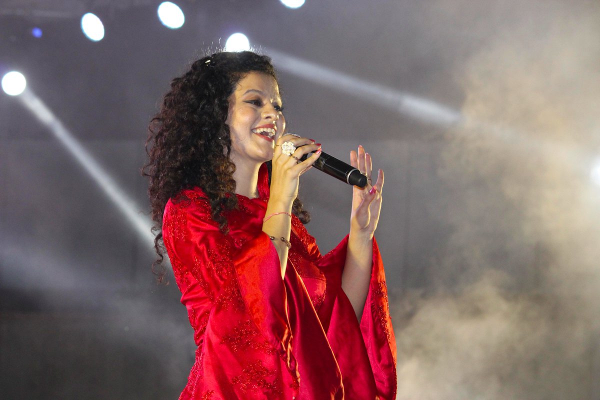 GriebsMedia's tweet photo. Thank You #Bangalore for a warm reception at the first destination of #DilSeDilTakTour
@palakmuchhal3 &amp; @Palash_Muchhal Live at @PMCBangalore 
#DilSeDilTakTour #griebsmedia #PalakandPalaashMuchhalLive #DilSeDilTak #griebsevents https://t.co/kdOeQhtgLW