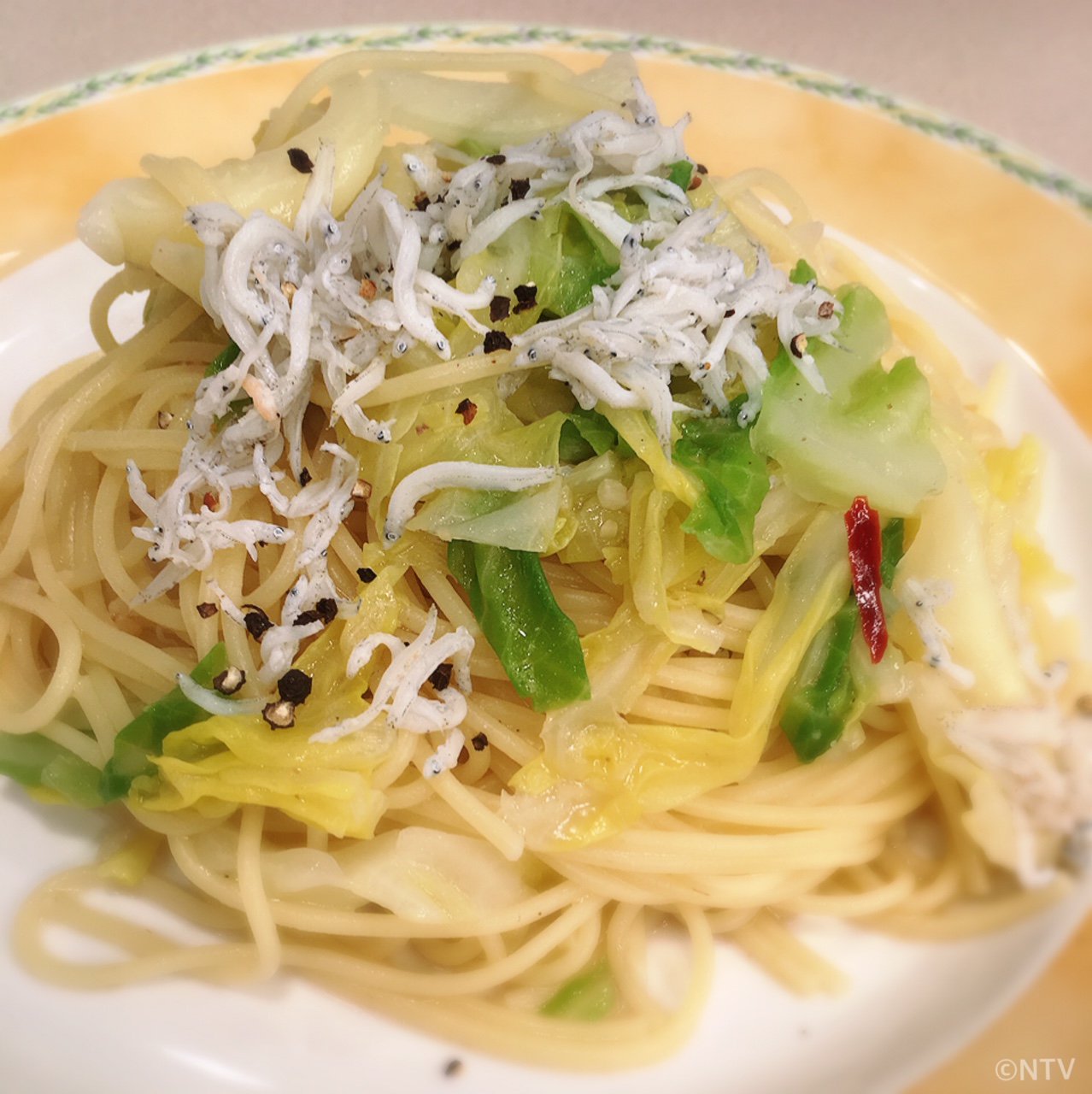 ３分クッキング 日本テレビ公式 今日はいまが旬 春キャベツとしらすのパスタ をご紹介しました 春キャベツ の甘みが存分に味わえる春ならではのバスタに しらす干しを加えます アンチョビーを使うのもこのパスタの決め手です 詳しくは T Co