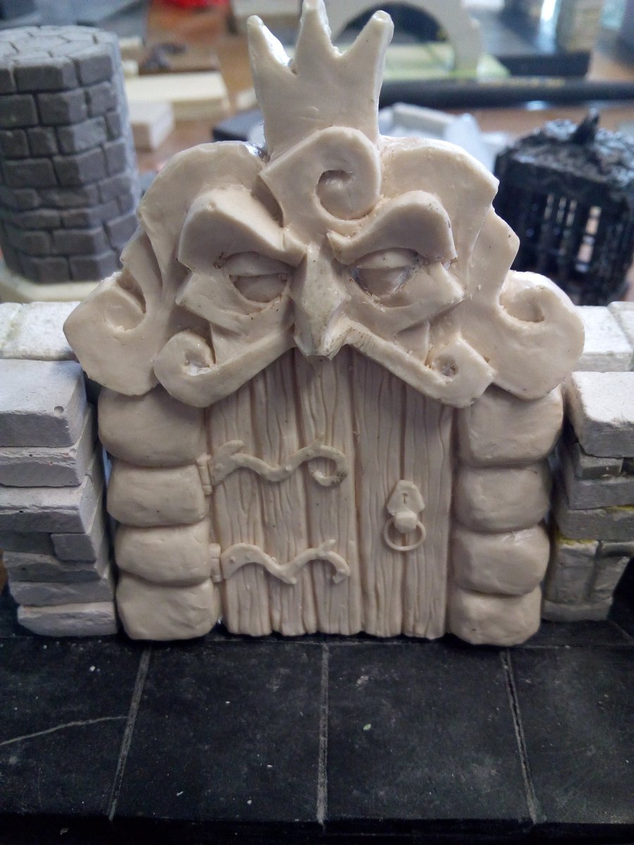 GhullARTS's tweet photo. #dungeonext #fantasy #tabletop #heroquest #roleplaying #frostgrave #minis #D20 #DnD #games #fantasydoor #terrain #sculpted https://t.co/MG4qciXzij
