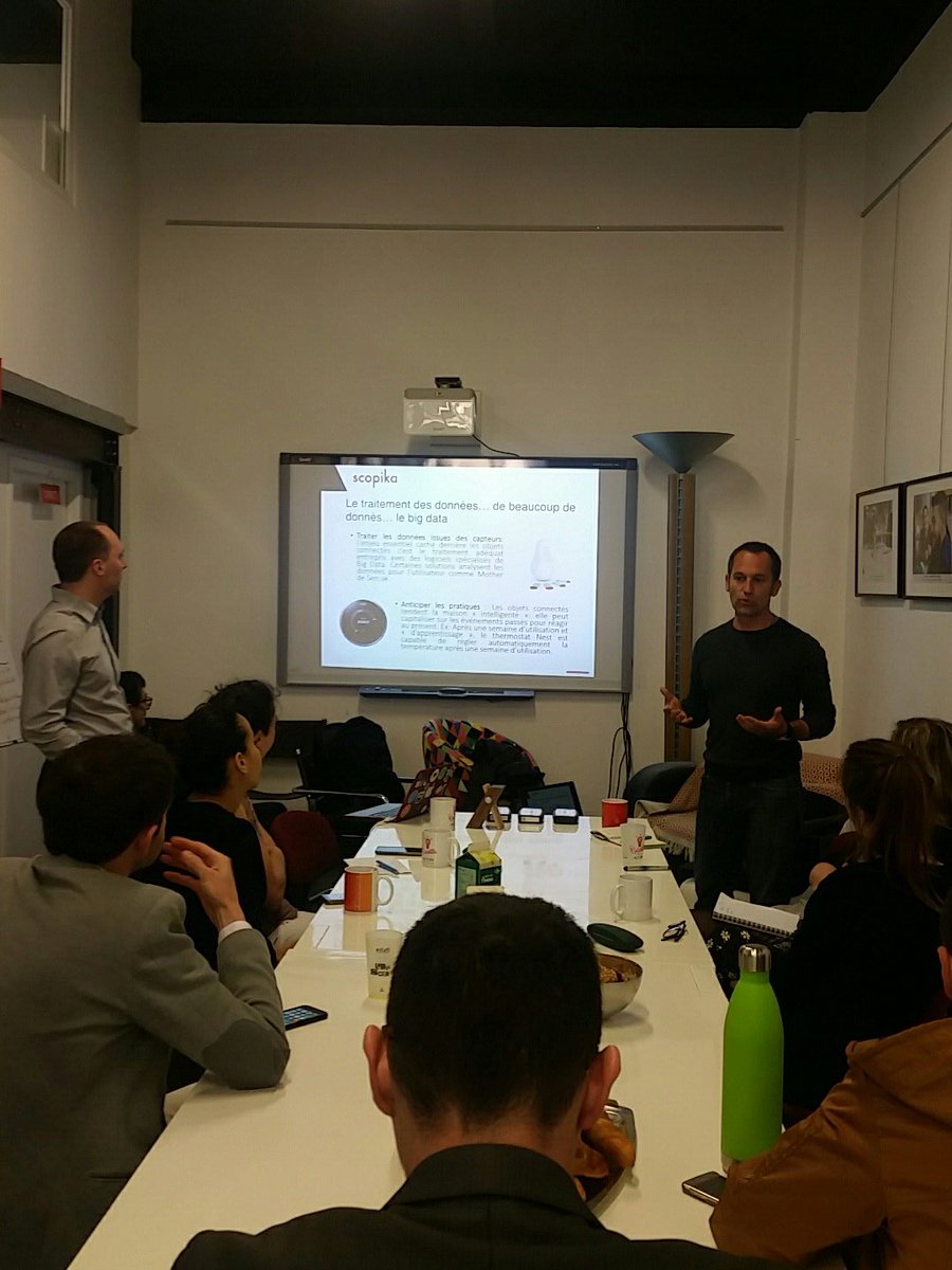 ReseauCom2cia's tweet photo. #ptitdejcom #Objetsconnectés : imaginez des produits utiles... avec de vrais enjeux est plus compliqués que de créer des gadgets !... mais l'enjeu marketing est réel pour les entreprises. #CIW2018 https://t.co/mfr5N6zWE7