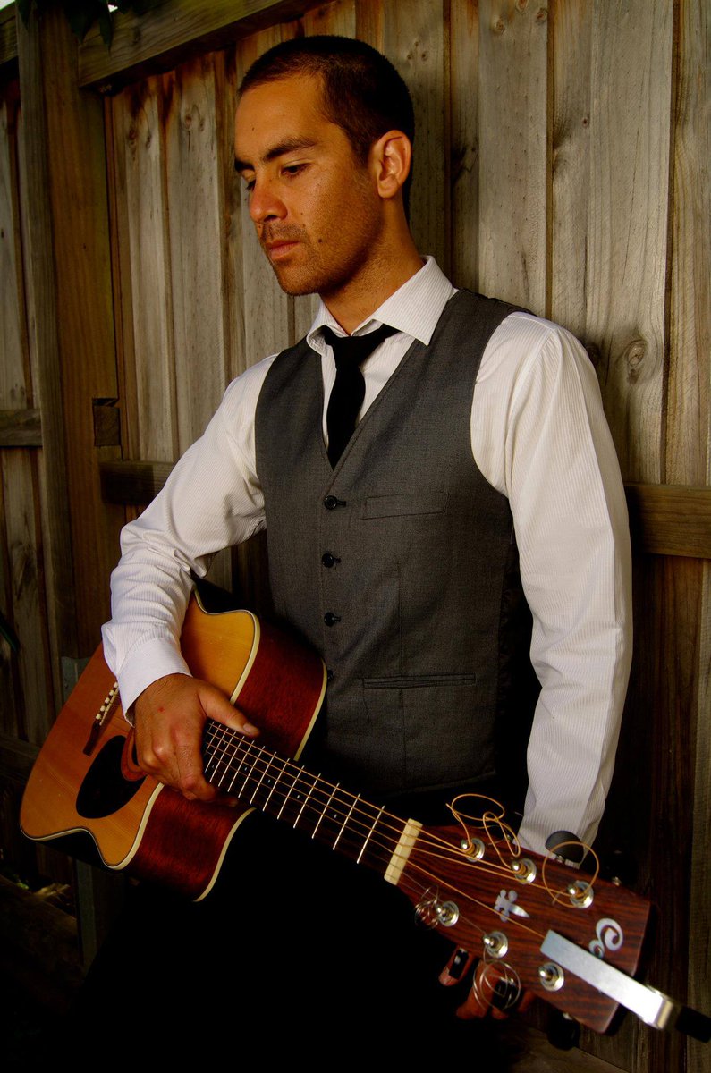 N_Soper9's tweet photo. Friends remember Jae Haydon as some one with a 'pure heart' who 'loved to live life to the fullest'
A moving tribute on the #Woonoona musician who passed away while surfing in #Bali @tiffgenders @9NewsIllawarra 6pm https://t.co/6NHdooqUcm