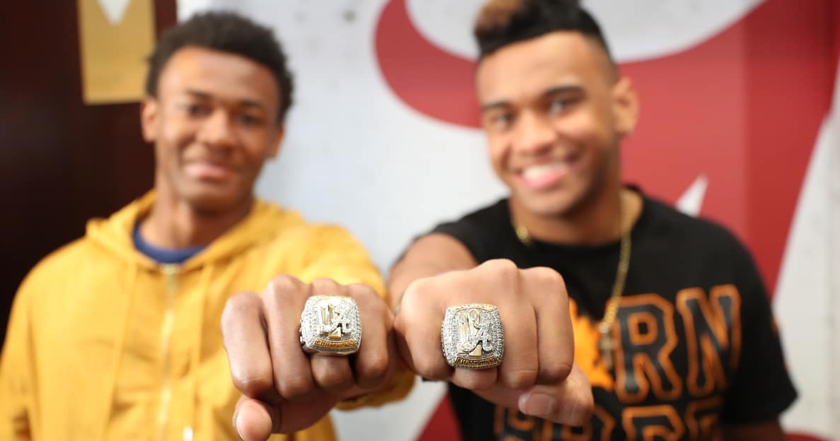 SECCountryBama's tweet photo. Alabama football players receive national championship rings at spring banquet https://t.co/fl6rYGTTkv  #RollTide https://t.co/Qy9EYhqUrS