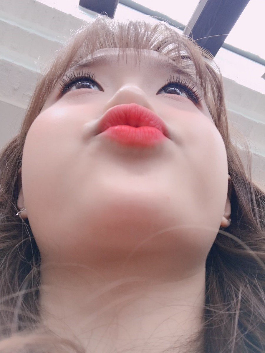 Chuu pics ♡ tweet media