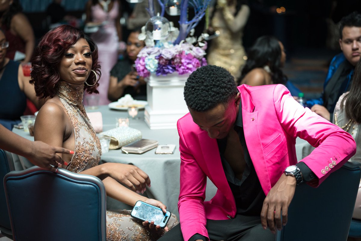 saychphotos's tweet photo. The #pinkpanther @TayRose4Real, his #date @_idontKay and @jezzzalyn #bombing!
===
For more pics, go to: https://t.co/EYOx9KiKNc - Tag @saychphotos in your posts.
===
#SeaTheDrip #BridgeUnderWater #deepseadrip #prom2k18 #atlanta @GeorgiaAquarium @SHS_HCS #seniorprom #2018 https://t.co/lFvPxrtcj4