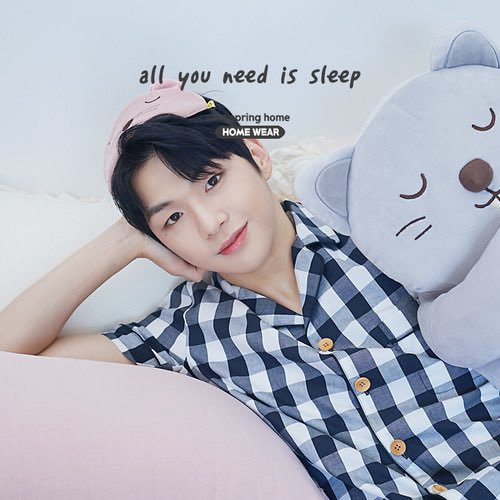 WannaOneUpdate's tweet photo. Spring Home update with Daniel https://t.co/JKECcjJ6J4