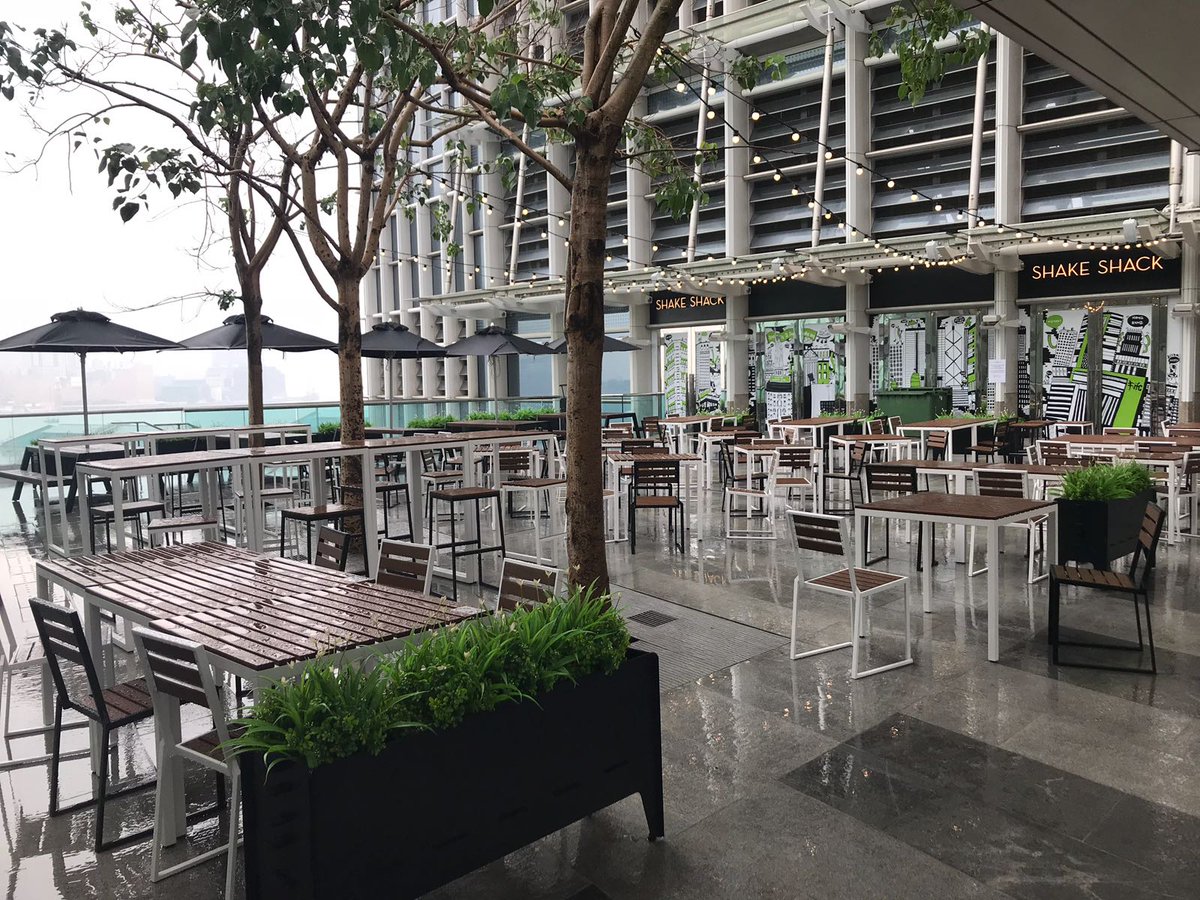 the_big_bother's tweet photo. Not as "good'n'green" as they pretend. Sad to see that @shakeshack doesn't have #recycling for patrons' #waste. Do @dhmeyer &amp; @randygarutti think they can act with impunity, just because they're not in the #USA? Is this how you "Stand For Something Good®"? #zerowaste #greenwash https://t.co/n1GGafcmQI