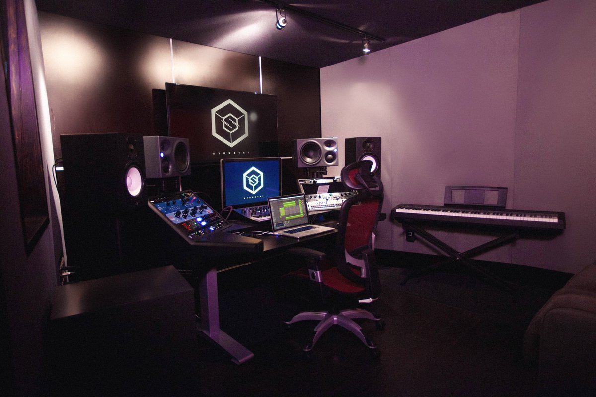 Take a tour of our facility.

symmetry.academy