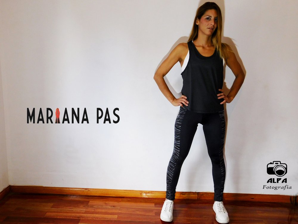 OscarPateraFoto's tweet photo. Book fotografico para la marca #MarianaPas
#Modelo : Leticia Mariana Pasquario
#PH : @TheBateOfNegan2 
@AlpaFotografia : +5491165159044
#RopaDeportiva #DiseñosPersonalizados https://t.co/fijWOhcaF8