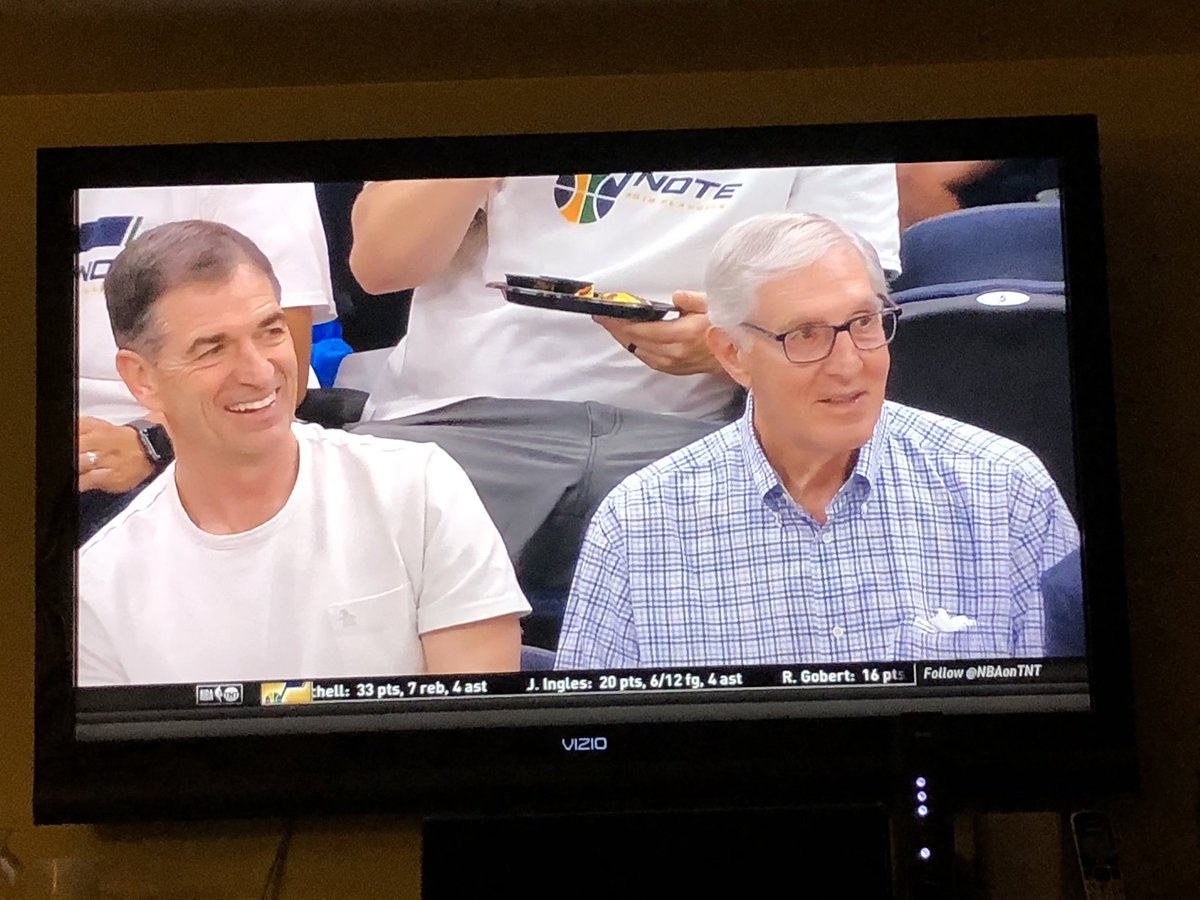 marianne_holman's tweet image. Awe! #takenote #12 #stillafan #coachsloan