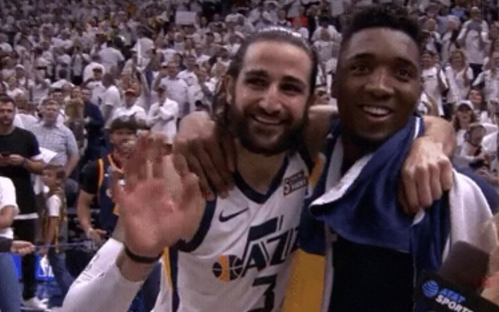 griffdunk's tweet photo. my new favorite pic of all-time https://t.co/9rNVH3vtdh