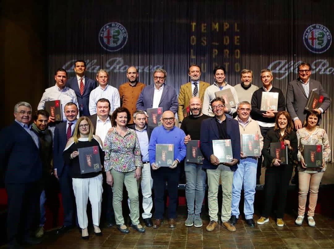 Matoses's tweet photo. Día histórico, lleno de emociones por ver a todos los restaurantes de nuestro libro #TemplosDelProducto reunidos para su presentación oficial. Muy orgulloso y feliz. Gracias a todos. @TemplosProducto @misterespeto  @alfaromeo_es #TemplosAlfa https://t.co/QvTaoDZWMi