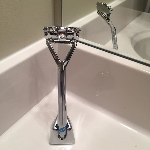 TheCleanShaver's tweet photo. All set for my #shave in the morning. @leafshave #leafshave #readytogo #shaveon #thecleanshaver https://t.co/v3CgJAowAM https://t.co/X1IfnZPxaO