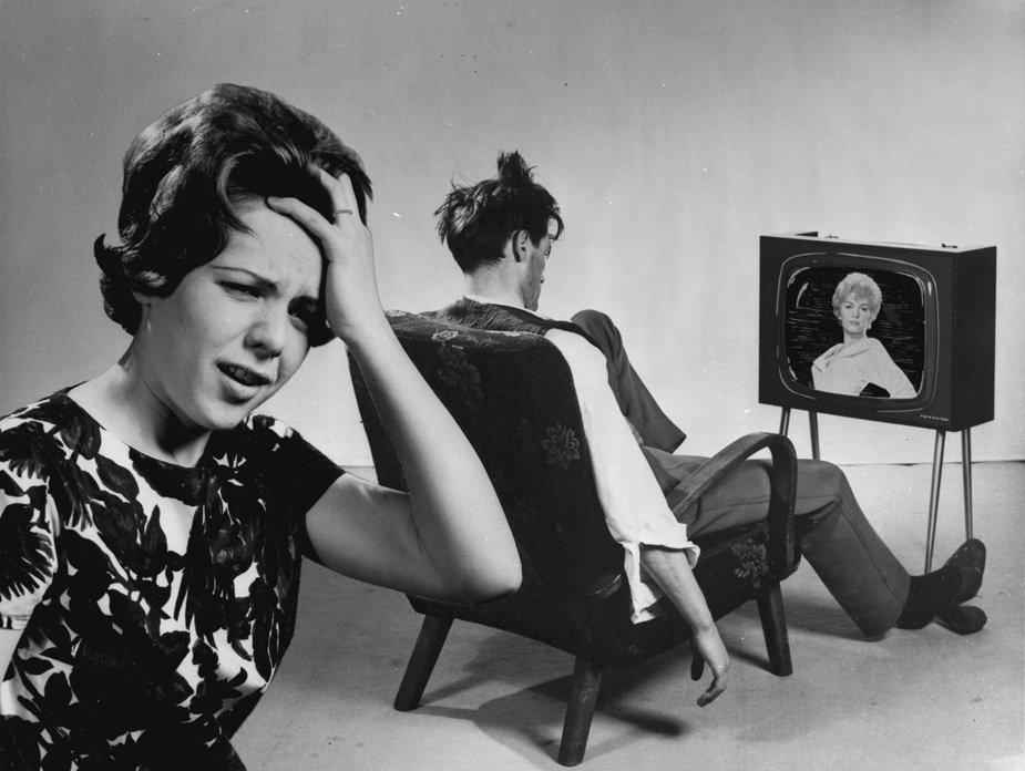 TWArchives's tweet photo. Husband with too much #FreeTime on his hands? Solution - state of the art camera from Turners of Pink Lane, #Newcastle. #1960s #AD #Advert #NotaPaidPartnership #Archive30 https://t.co/57NUQKV6Tm