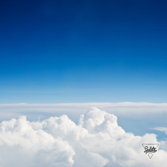 splitshoes's tweet photo. This scroll break is brought you by Blue skies. Look up. Look out and give yourself permission to daydream. https://t.co/V0i6a7xPoP