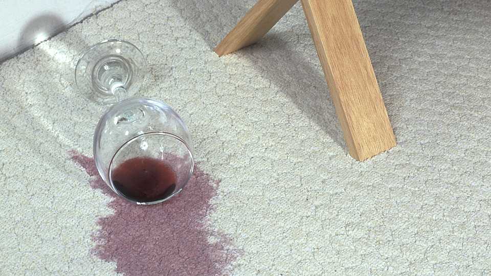 As the Government announces more support for those with alcoholic parents, one writer reflects on her father's alcoholism and how it has shaped her life: bit.ly/2HooX6T