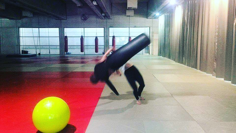Esther_Oficial_'s tweet photo. Takedown!
#XtremeFighters #MMA #WMMA #Grappling #Sambo #самбо #NoGi #MMAeduca #CombatSambo #БоевоеСамбо #EstherCardenas #wrestling #lucha https://t.co/mNvIPBqHOE
