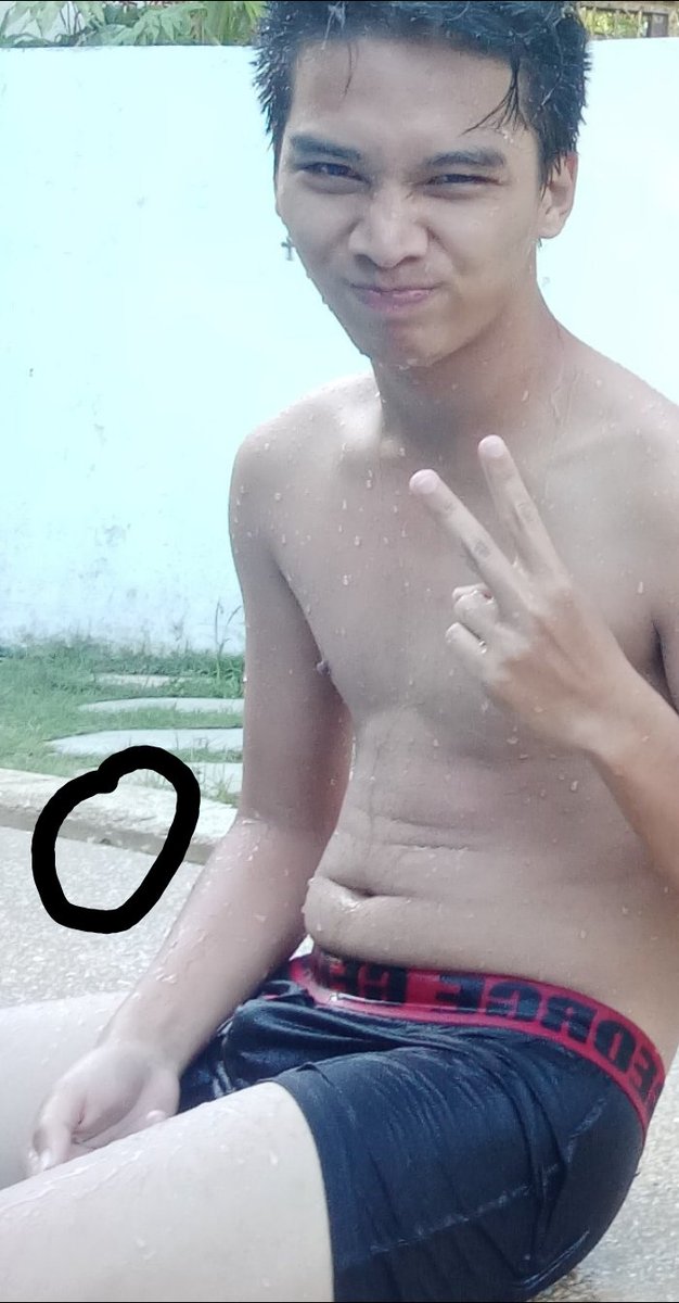 Marko70677948's tweet photo. Solve na ako ky kuya bagets sa may circle na yan 😍😍 https://t.co/MYkHDS6zei