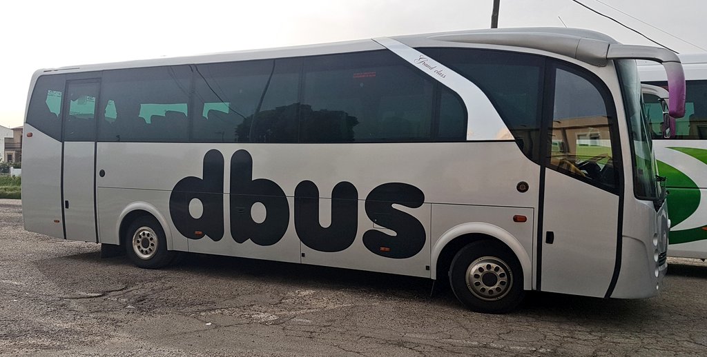 FestEnfurecido's tweet photo. Al final cogimos el autobús del Drum &amp; Bass https://t.co/31y6EJQiaM