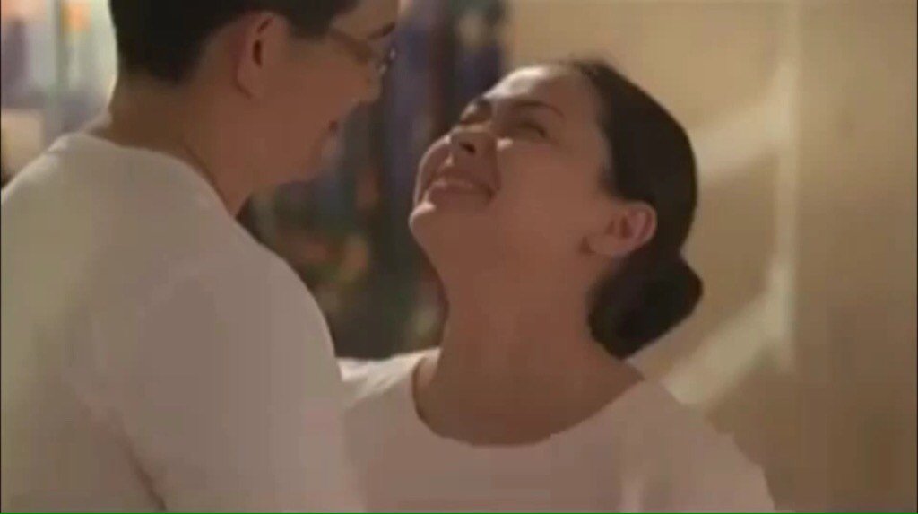 rosavilma1954's tweet photo. Meron din silang Hopia kissing scene
JOCHARD TheFirsts
#S2PFirstLove https://t.co/vpfF6A0h97