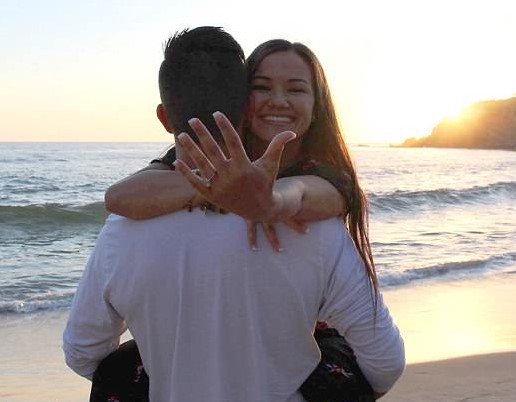 koblist's tweet photo. Boyfriend saved by shielding his girlfriend with his own body before carrying her on his back to safety during Las Vegas massacre https://t.co/vSqXKPghek https://t.co/WVIGCyTWbA