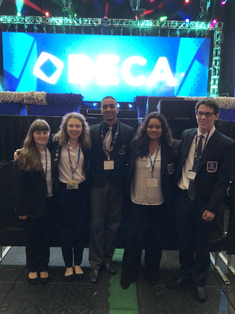 Lauren Tousignant tweet media