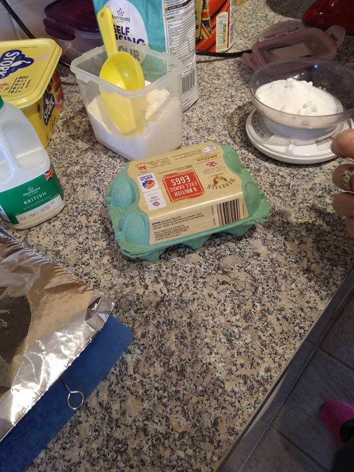 96laurawells's tweet photo. Let's get cracking! 💚❤️
I do love baking! It's one of things I am able to do because of this opportunity! 💥💥

Right now in a 9-5 job I would be sitting in an office! 🤐

Not me! I am getting total time freedom and spending time with family! #familytime https://t.co/epSsGxpOnt
