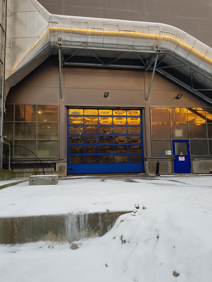 Montert ny Doormax Industriport på Herøya Porsgrunn. Vi takker for oppdraget. #doormax #garasje #industriport #garasjeport #herøya #herøyaindustripark #telemark