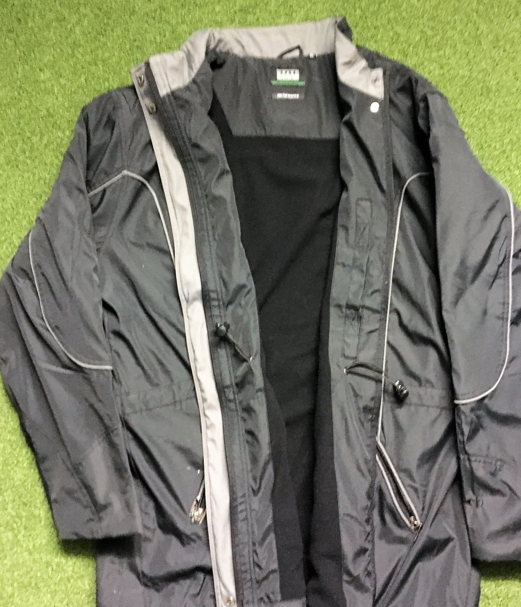 cnt_enter's tweet photo. Grand Slam Jackets - R400
XL only https://t.co/ztfB89iTv0