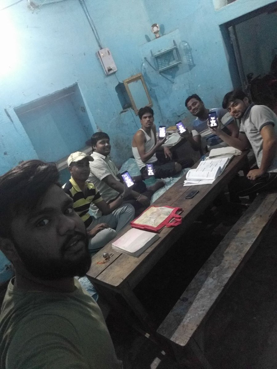 Rahul15prasad's tweet photo. @getloconow yeeeee winning moment Rupees 280.89 Thanks loco...✌✌✌✌ from all of us... https://t.co/N15DOYDAuf