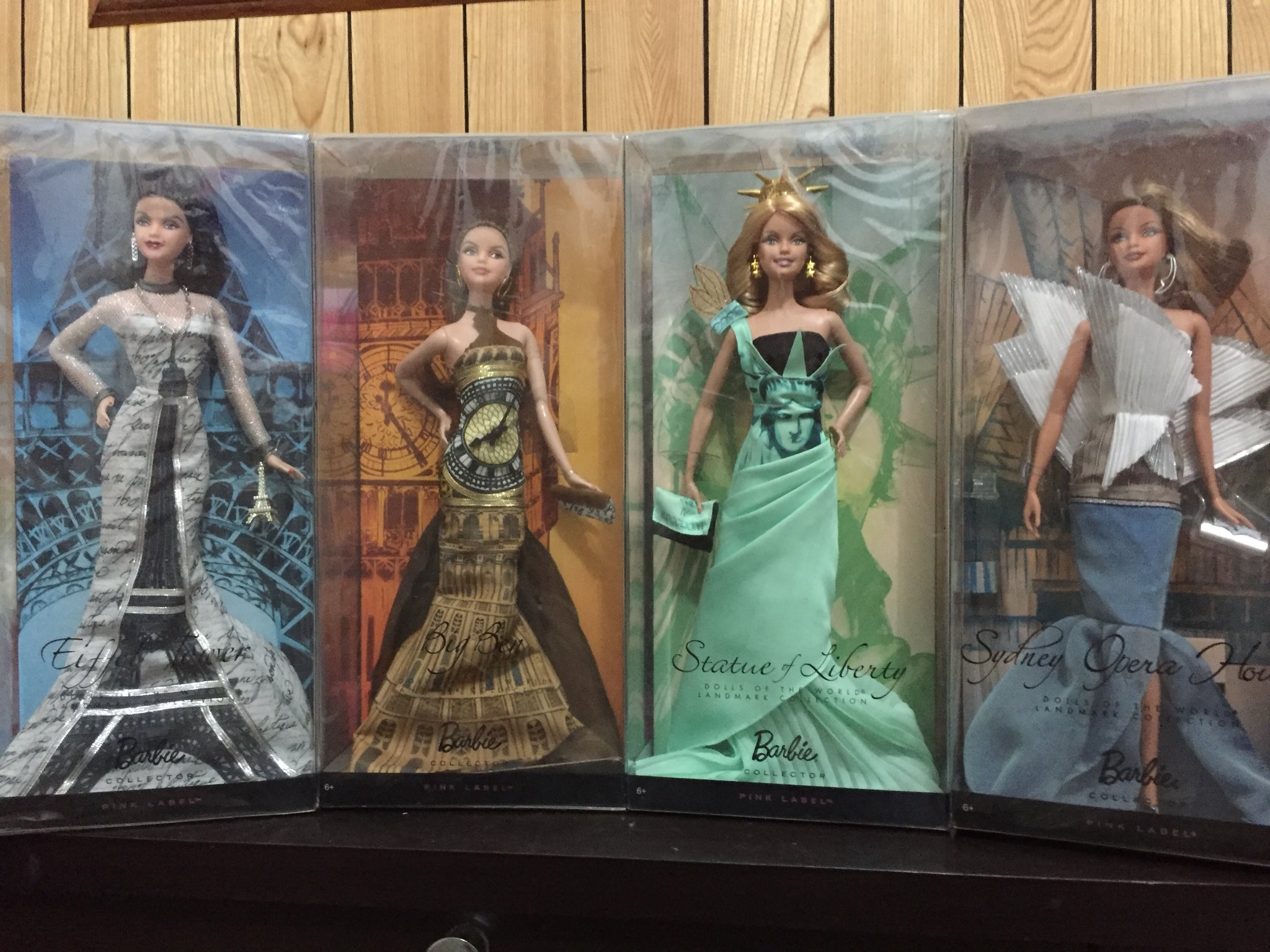 Barbie Collector Dolls of the World Big Ben Doll 