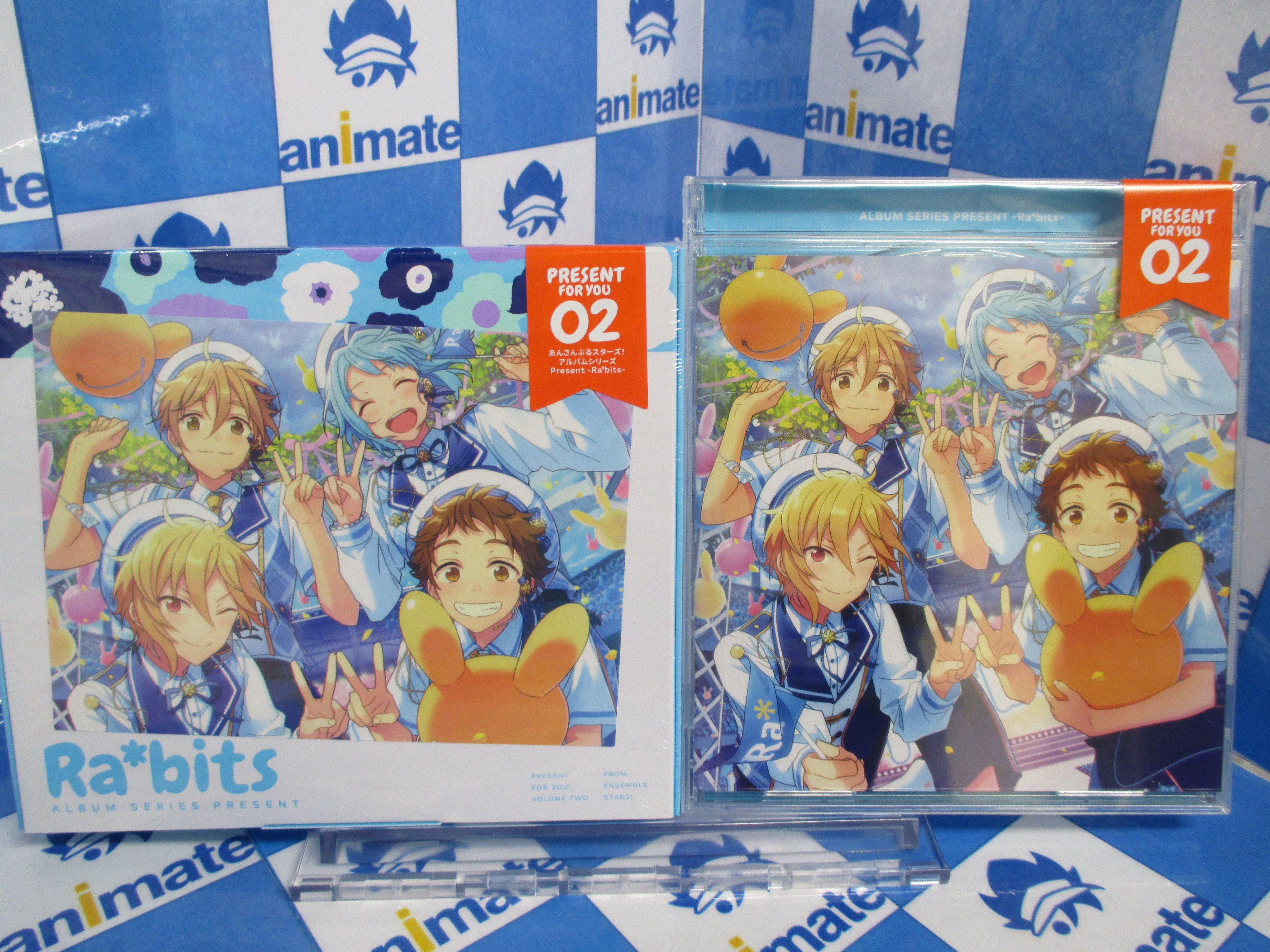 アニメイト梅田 A Twitter Cd入荷情報 4 25発売 あんさんぶるスターズ アルバムシリーズ Ra Bits 入荷しました アニメイト特典 で ジャケット柄丸型缶バッジと キャラ毎丸型缶バッジ ランダムで1個 が付きます 無くなり次第終了なので注意ウメ T Co