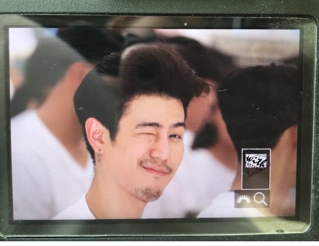 with_paopetch's tweet photo. 윙크이다! ☺️💕 #งานบวงสรวงซีรี่ส์GGEZ @xpaopetchx #paopetch_viii https://t.co/6kgbXfKuw4