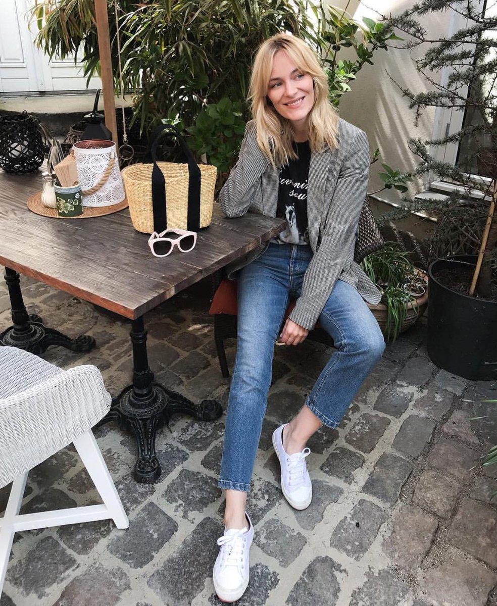 786FRIDGE's tweet photo. REPOST: look how cool MARIE HINDKÆR styled our “pomona t-shirt” from Raiine | https://t.co/pcfKUgwxYq | #raiine #summercollection #786FRIDGE #ootd #blogger https://t.co/3JXhMgJ1xD