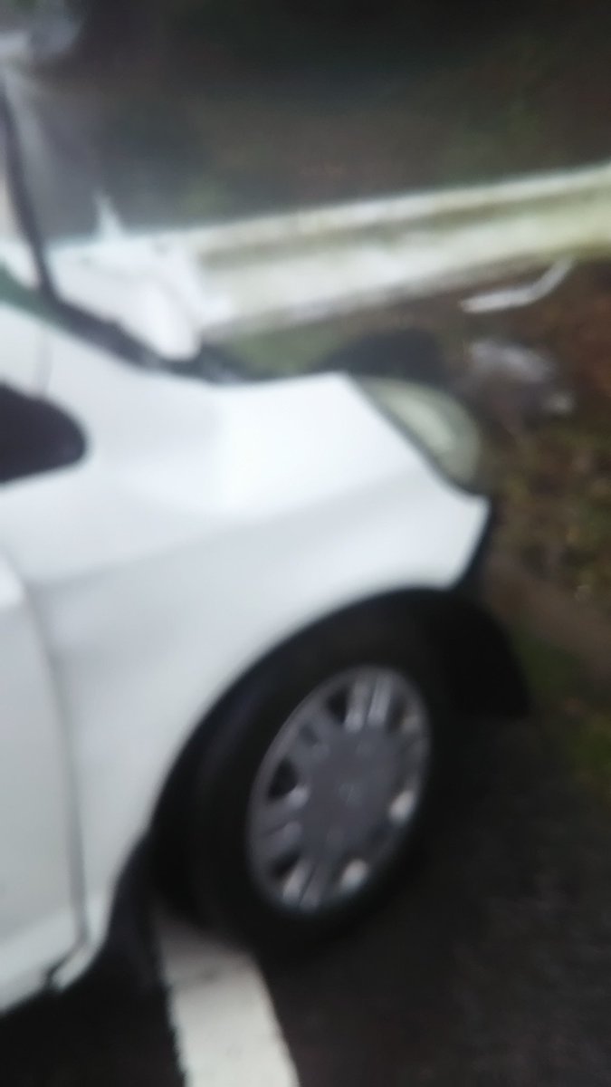 フロントガラス割れた フロントガラス割れた