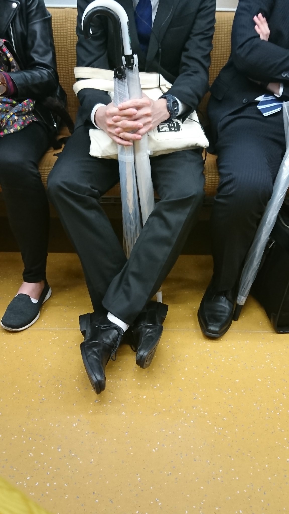 はっつー 乾癬 少し落ち着いた A Twitter そこの新社会人に告ぐ その靴下はやめろ 白 学生か 足首までの短いやつ すね毛 ある意味 ハラスメント モラハラ 新社会人に伝えたいこと T Co Pe4ybcq18k Twitter