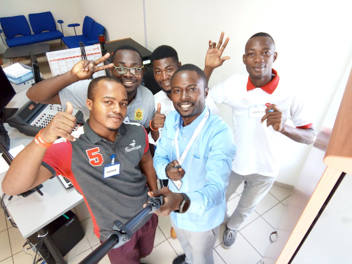 mucodeccg's tweet photo. Les Web Coachs de l' Africa Digital Academy @ADAcg242 nous ont rendu visite ce 23 avril 2018. Ils étaient de passage à Brazzaville pour le salon @OsianeCg où il ont formé gratuitement des jeunes à la création de site internet #WordPress. #ChezMoiAuCongo https://t.co/FGYYk2e3rX