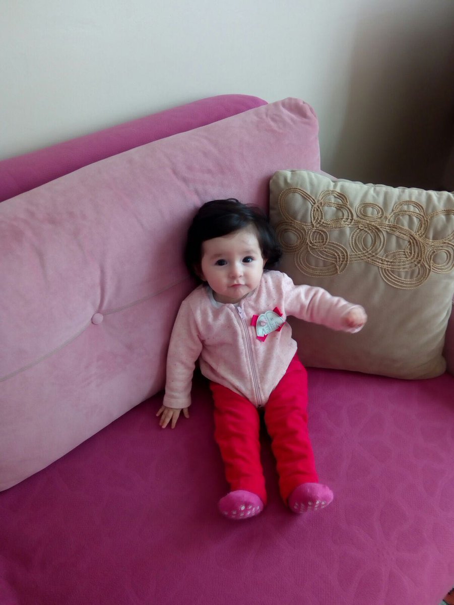 KIRŞEHİR

MELİKE BEBEK(11 aylık)

Adli kontrolle daha önce serbest bırakılan annesi Nazlı MERT ile Ankara'da mahkemeye gittiğinde tutuklandı.

Babası da tutuklu olan MELİKE BEBEK bakıma muhtaç.

#668BebekHapiste

BebekliAnneler TutuksuzYargılansın

<a href="/MSTanrikulu/">Sezgin Tanrıkulu</a>
<a href="/KirsehirValilik/">Kırşehir Valiliği</a>