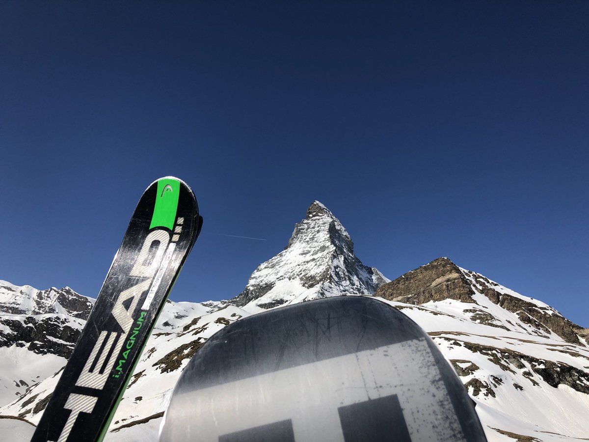 AlexOsterwalder's tweet photo. I might not retire the next few years. However, Iโll increasingly use places like this as my #tempoffice - working w/ @tommysqueak in the #Alps today.
#inLoveWithSwitzerland ๐จ๐ญ@MySwitzerland_e https://t.co/QCufuDqwwK