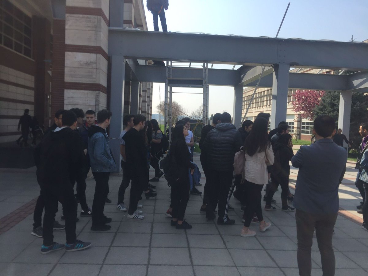 11. ve 12. sınıf öğrencilerimiz ile birlikte Sabancı Üniversitesini ziyaret ettik. Burslar, eğitim olanakları ve sınav sistemi hakkında bilgi alarak motivasyonumuzu tazeledik. 🏆 <a href="/Sevgi_Cakmak85/">Sevgi Çakmak</a> <a href="/GokceKilicoz/">Gökçe Kılıçöz</a> <a href="/SibelIzgiman/">Sibel İzgiman</a>