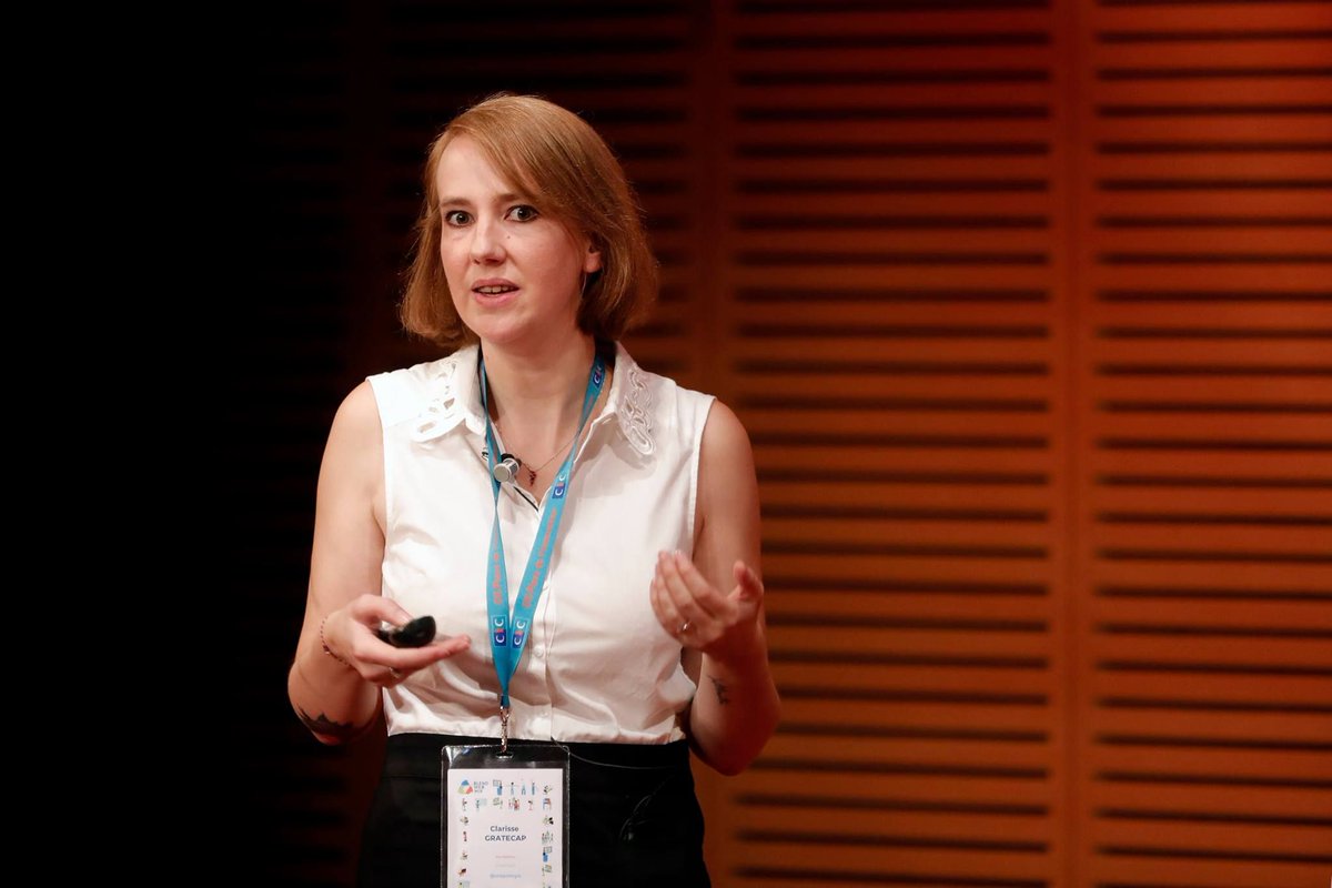 blendwebmix's tweet image. 🗣 Comment inspirer tout l&apos;écosystème du Web en 40 minutes ? 🤩 En devenant speker.se pour #BlendWebMix ! Propose ton sujet Tech, Design, Marketing ou Web avant fin avril buff.ly/2J1aFX8 et embarque dans l&apos;aventure Blend ! 😲