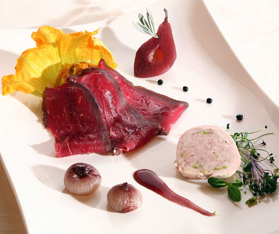 Piatti raffinati e sapori originali Al Vecchio Convento. Un ristorante toscano a Varese le cui specialità possono essere assaporate (con lo sguardo😋) sfogliando il vero menu del ristorante! ow.ly/WWN830jCL3k