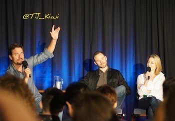 TJ_Kiwi's tweet photo. @coop_chaetolae @ZoiePalmer #Faebles4 https://t.co/lOBmwyZgCl