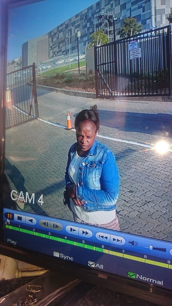 AdvoBarryRoux's tweet photo. These ladies broke into a house in Midrand on Saturday and stole 3 laptops. It looks like they had a duplicate key and were obviously assisted by security to gain access to the complex. If you know them please report to the nearest police 

Retweet For Awareness https://t.co/oqRa0oSV4W