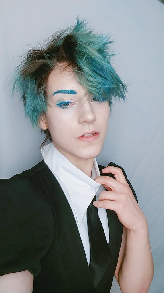 geheichou's tweet photo. what kind of Phos version is this https://t.co/UOyfxVpXZQ