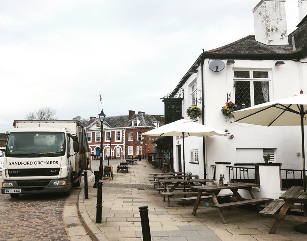 TheProspect1's tweet photo. We are fully stocked with @sandfordorchard fruit ciders again - we just need the sunshine to come back 😊
#pubs #ExeterQuay #independent #Devon #cider https://t.co/WUKN4Lo1St