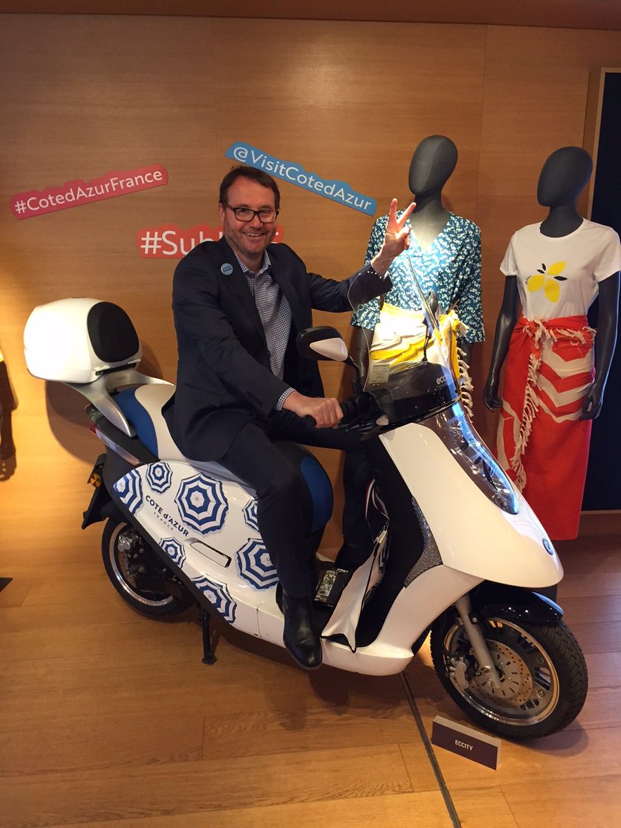 dore_eric65's tweet photo. La 1ere collection #CotedAzurFrance locale et mondiale lancée ce matin par @davidlisnard aux @Galeries_Laf #Paris  pour rester dans la compétition mondiale sans faire payer le contribuable @ProCotedazur @Nice_Tourisme @atout_france @rudysalles @MandelieuOTC https://t.co/ETVCMiCVXq