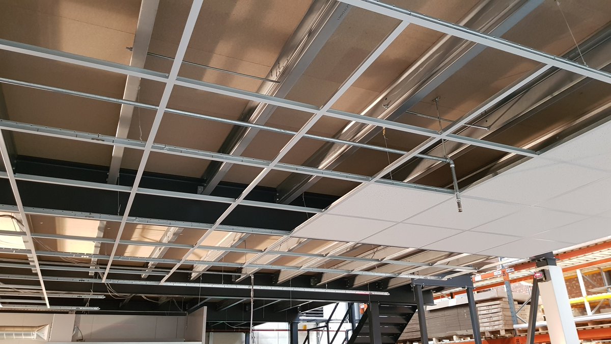 AGVCLtd's tweet photo. Development continues with a mezzanine ceiling and lights being installed for our 3D finishing area. #3dprint #largeformat3d #finishing https://t.co/AziLBN2qIe