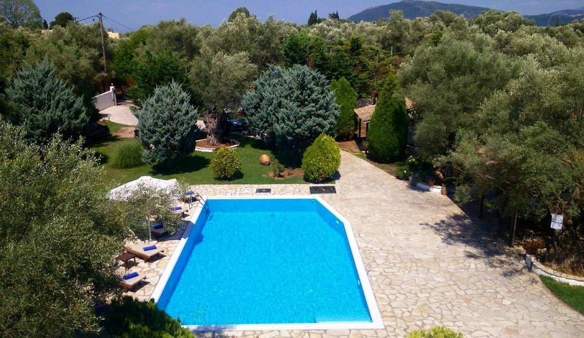 LefkadaRentals's tweet photo. #unique #family #villa close to the #surfers long #beach of Ai Giannis and #Lefkada #town !!!
.
https://t.co/c20HzyEXC1
.
#visitlefkada #visitGreece #Vacation #holidaymood #familyholiday #holidays #enjoysummer #summeriscoming☀️ https://t.co/OGQpWuC38h