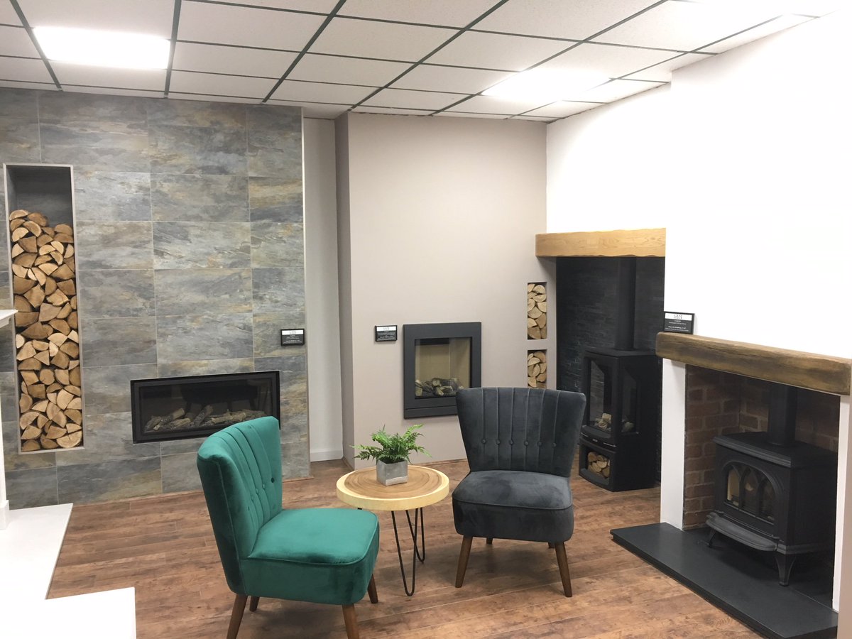 GasMark1Watford's tweet photo. We're delighted with the new #Gazco area of our #watford showroom! An amazing selection of #fires #stoves and surrounds on live display. 😍😍🔥🔥🔥Watch this space for more exciting renovations coming soon! @StovaxGazco @capital_fp https://t.co/OME8IunfIP