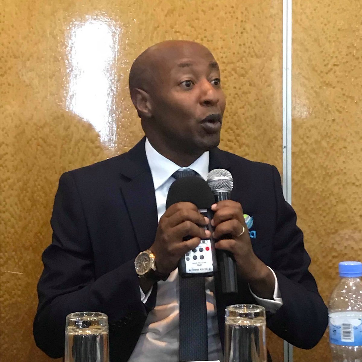 smoke_media's tweet photo. An inspirational session from Eddie B Muga, Rwanda Cricket Association:

“I had dreams to concur the world, but before I did that I needed to secure a driving license” - @emb187

#westminsterabroad #Rwanda #Kigali https://t.co/ZBSYytbaMw